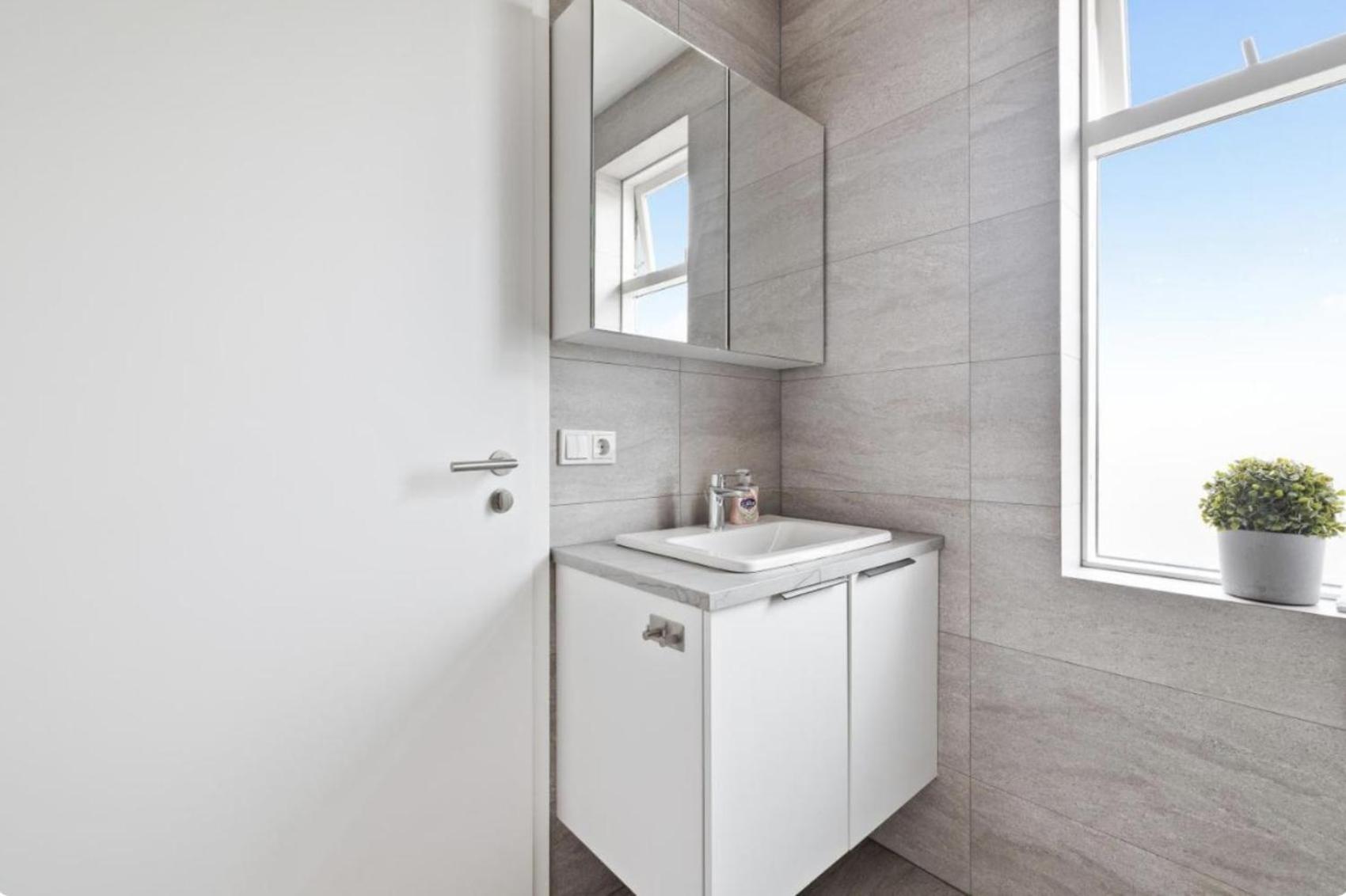 Cheerful Down Town Apartment Рейкьявик Экстерьер фото